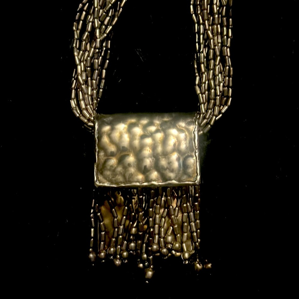 STERLING SILVER HAMMERED PENDANT NECKLACE
